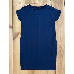 Shop Basic USA women's navy dress with pockets. Soft. Size Small.